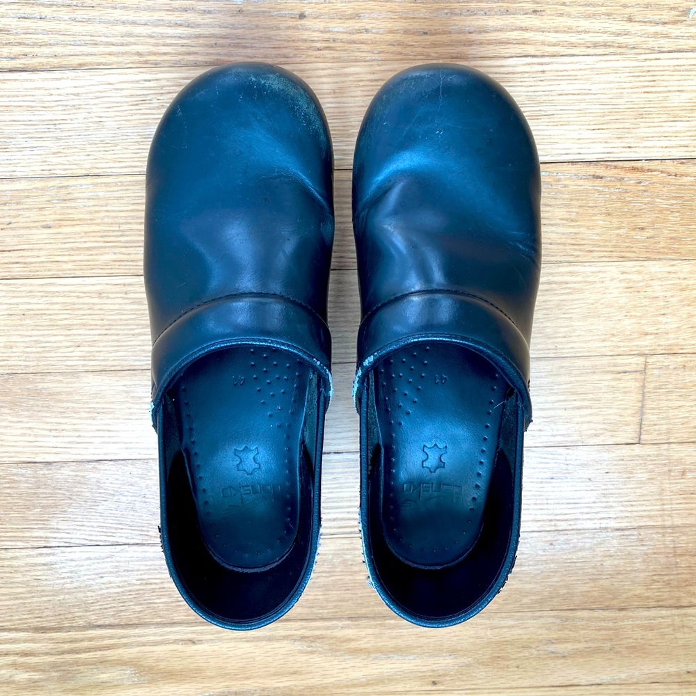 Dansko clogs size 41